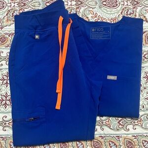 Figs Catarina top medium and Zamora jogger small petite